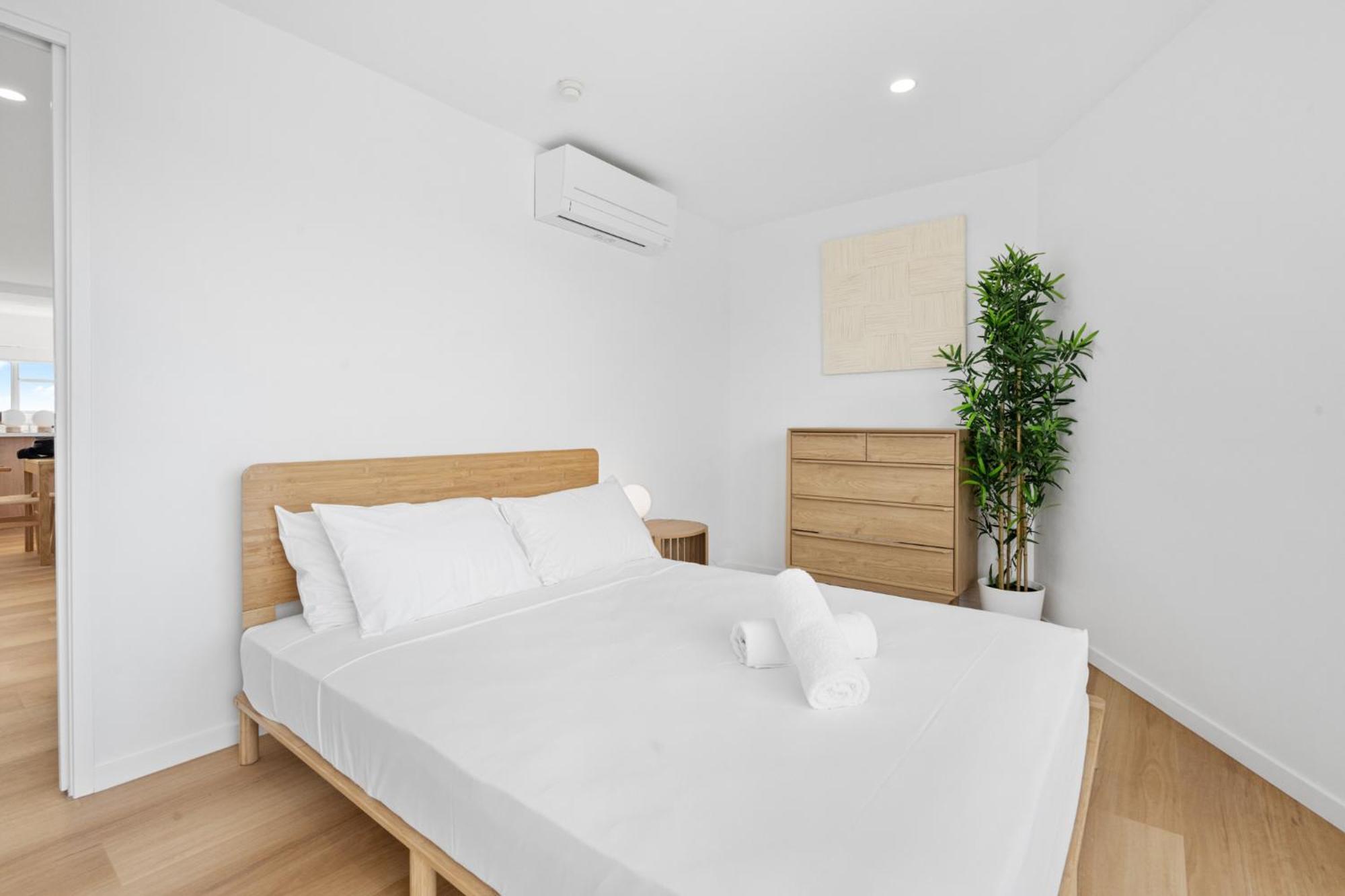 Apartment The Coastal - Fully Renovated Front 3br *