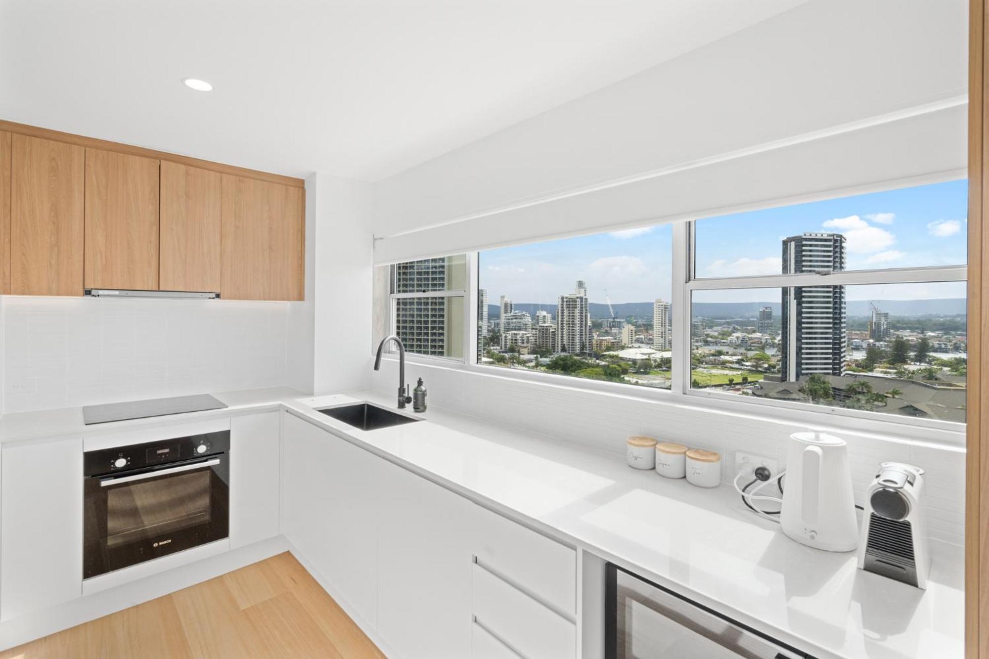 Apartment The Coastal - Fully Renovated Front 3br Gold Coast