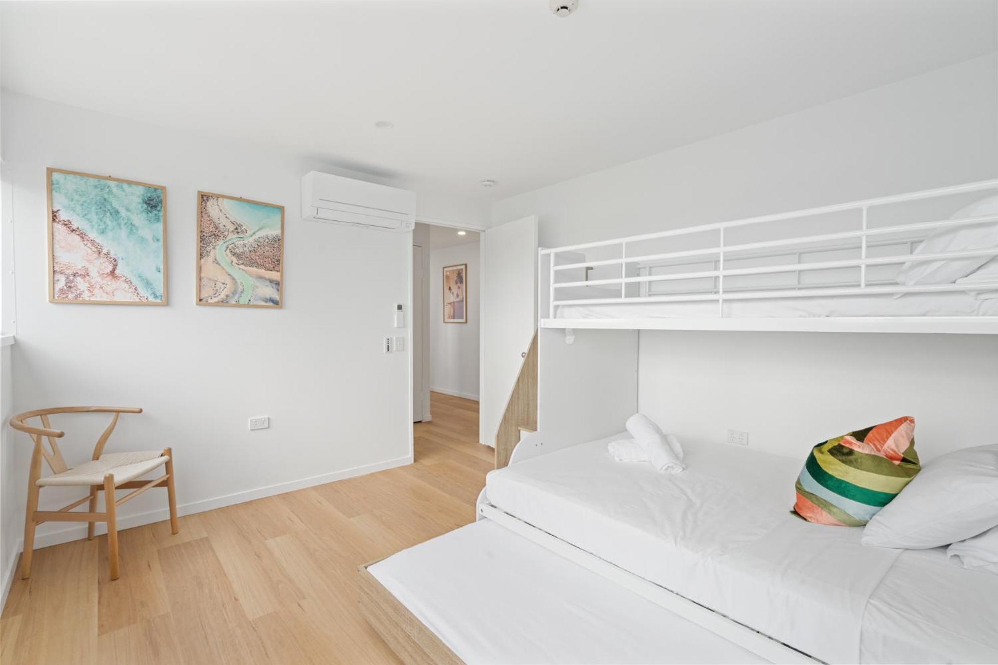 The Coastal - Fully Renovated Front 3br * Gold Coast