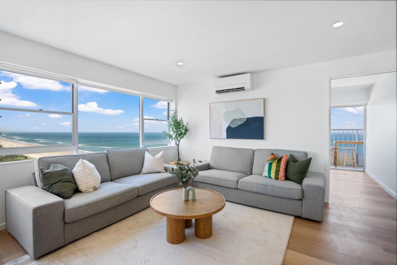 The Coastal - Fully Renovated Front 3br * Gold Coast