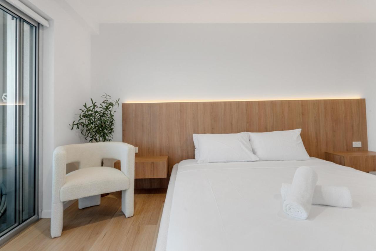 The Coastal - Fully Renovated Front 3br Gold Coast