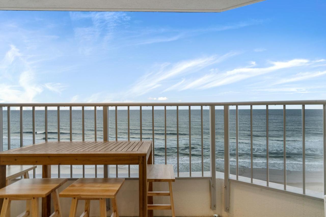 The Coastal - Fully Renovated Front 3br